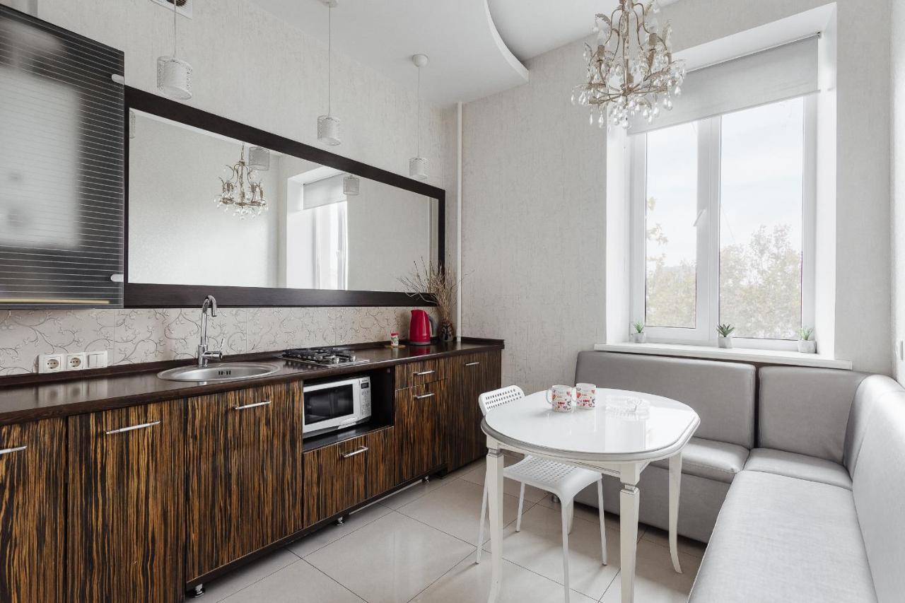 2 Bedroom On Deribasovskaya Str. Odessa Esterno foto