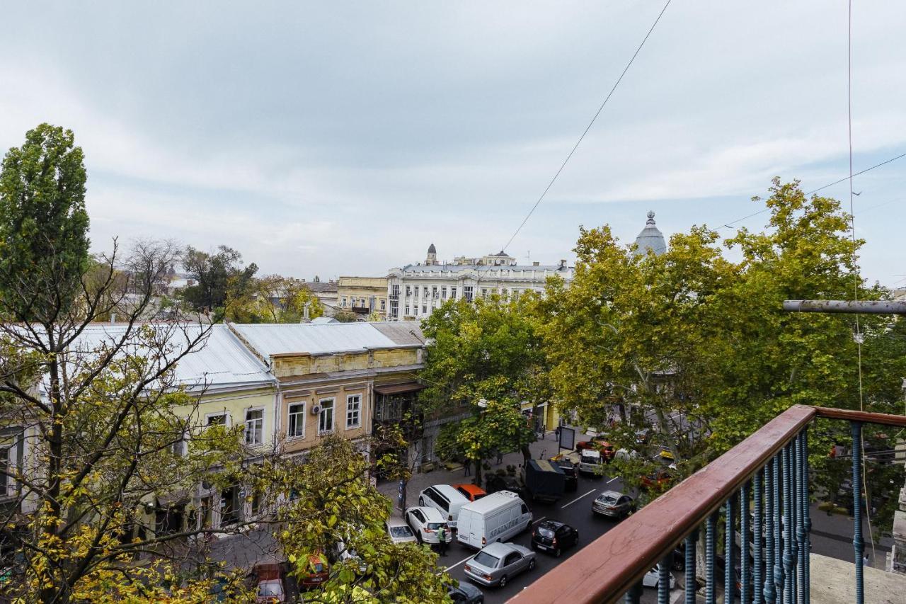 2 Bedroom On Deribasovskaya Str. Odessa Esterno foto