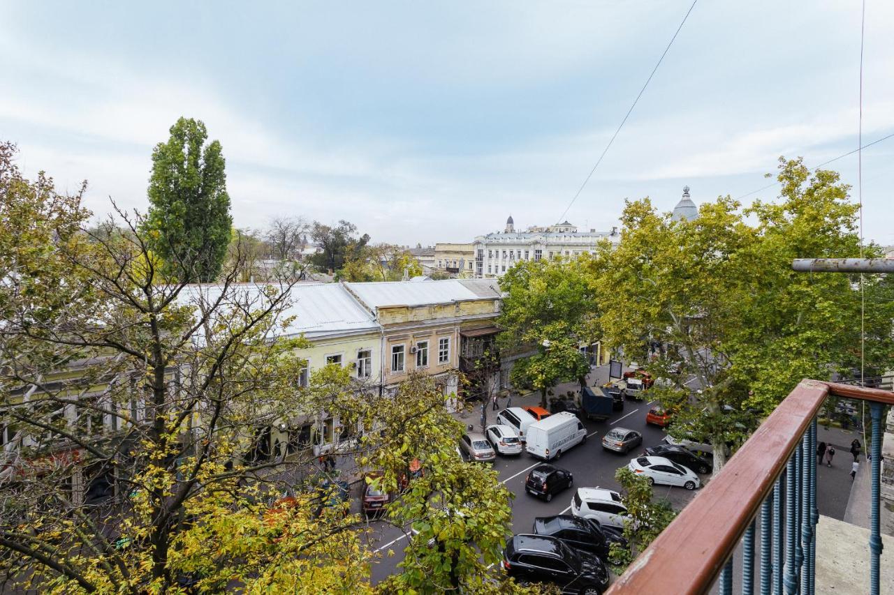 2 Bedroom On Deribasovskaya Str. Odessa Esterno foto